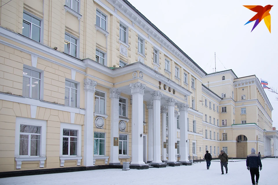 Отмечается, что проверку провели следователи, но в возбуждении уголовного дела было отказано, так как нарушений в действии руководства не нашли.