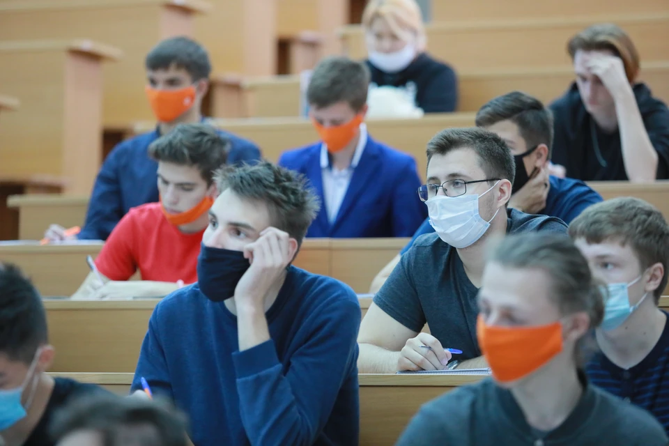 При отчислении учитывается мнение органов студенческого самоуправления, которые могут заменить данную меру дисциплинарного взыскания на другую - замечание или выговор.