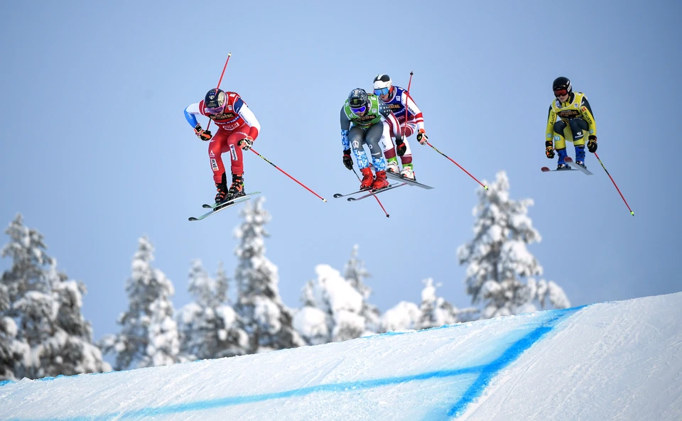 Российские лыжники заняли третье место в эстафете на этапе Кубка мира