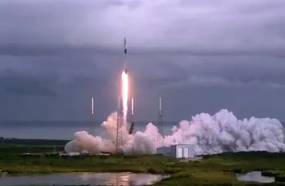 Ракета Falcon 9 стартовала на орбиту. Фото: скриншот видео.