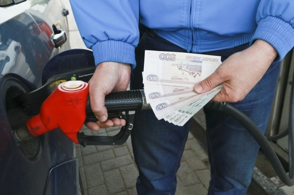 В Министерстве энергетики России объяснили рост оптовых цен на бензин.