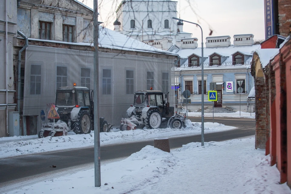 Уборка снега в городе