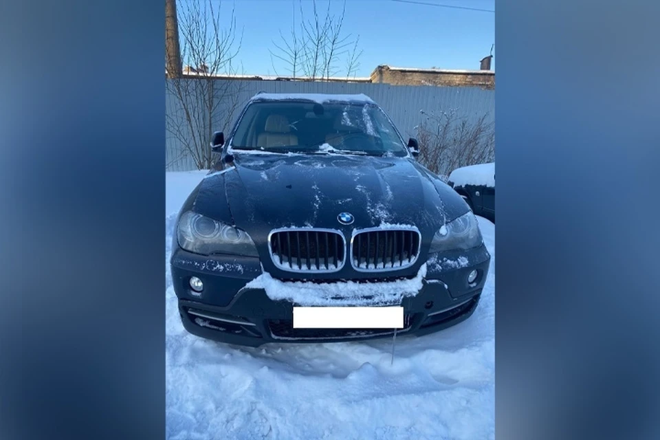 Кузбассовец может лишиться внедорожника из-за почти двухмиллионного долга другу. Фото: УФССП России по Кемеровской области-Кузбассу