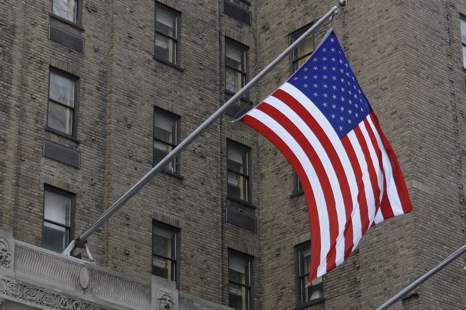Конгресс США опасается за доллар из-за американских санкций