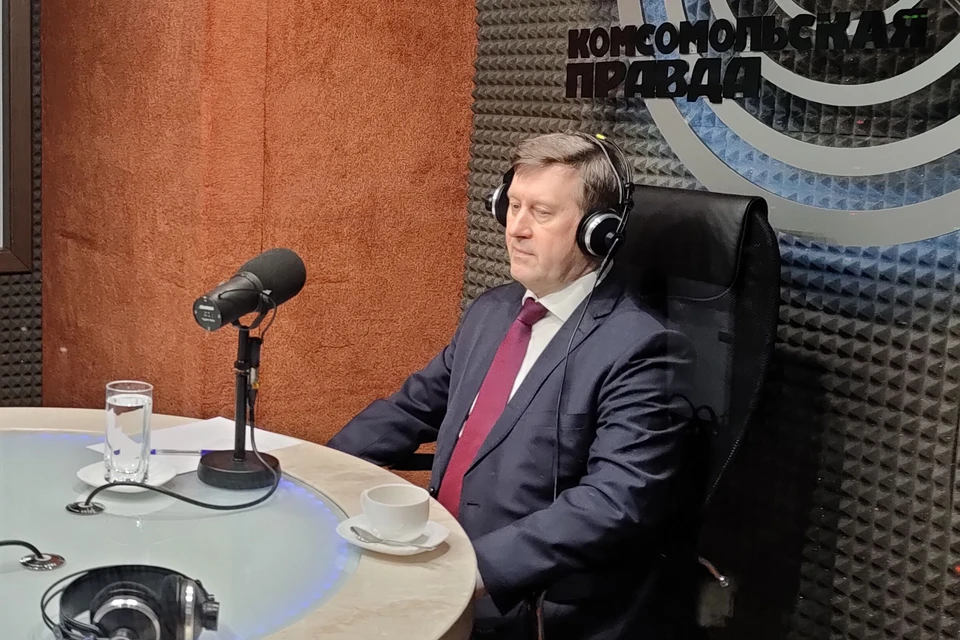 Анатолий Евгеньевич призвал горожан следить за своими балконами.