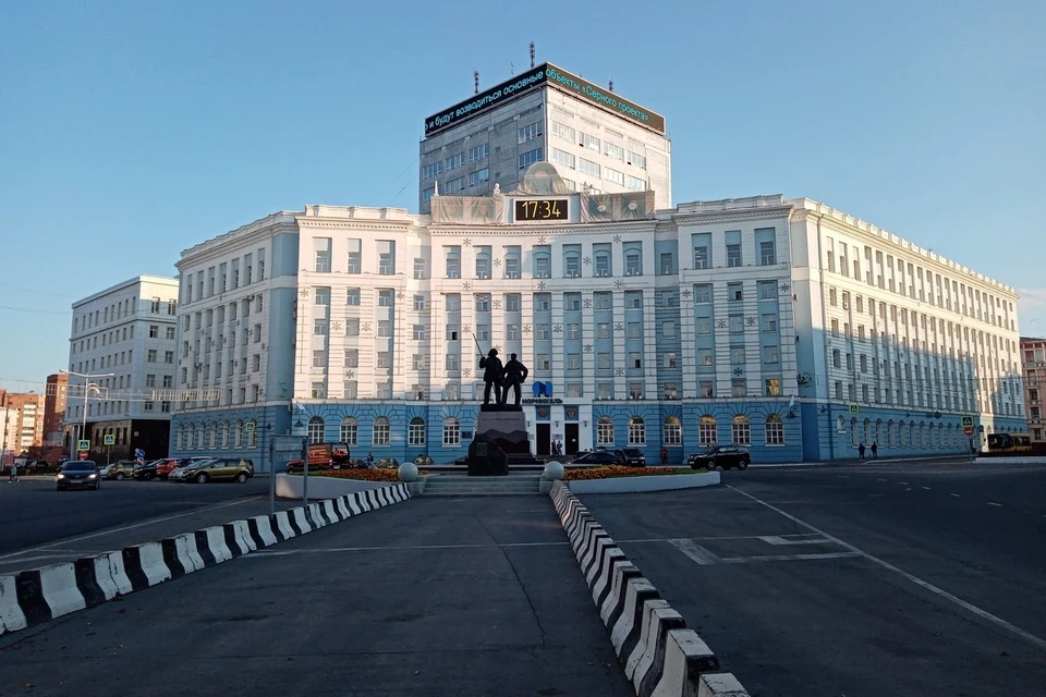 Какие задачи ставит компания "Норникель" в рамках стратегии устойчивого развития