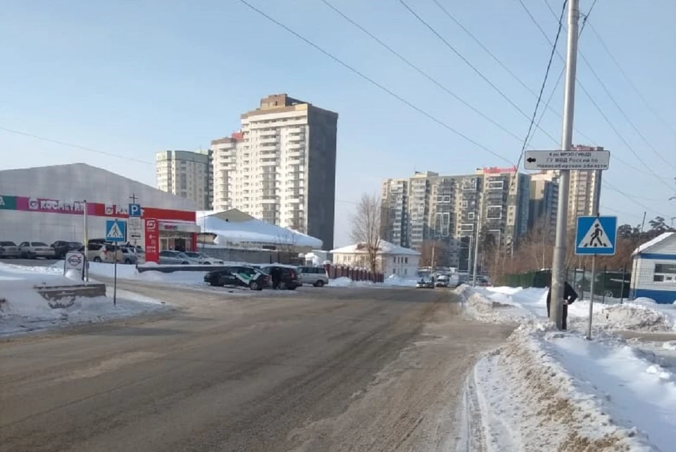 Прежде чем скрыться, водитель довез пострадавшего мальчика до дома. Фото: ГИБДД по Новосибирску.