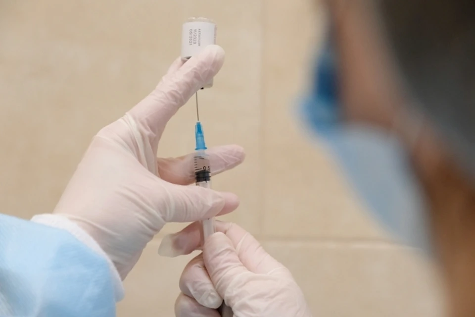 В учреждениях минздрава Мурманской области получили вакцину 12 673 человека.