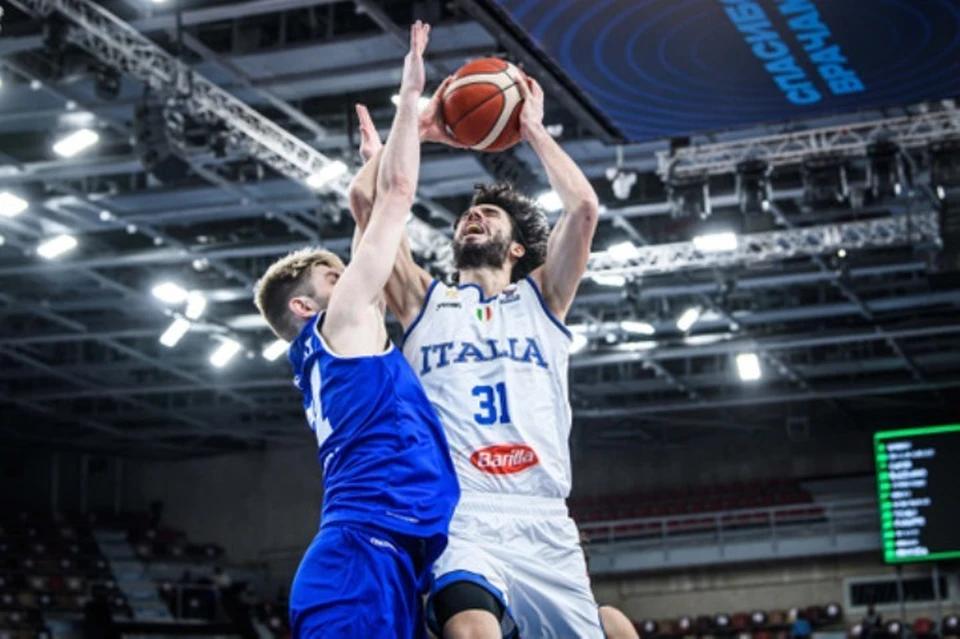 Италия и Эстония. Кто кого? Фото: пресс-служба FIBA.
