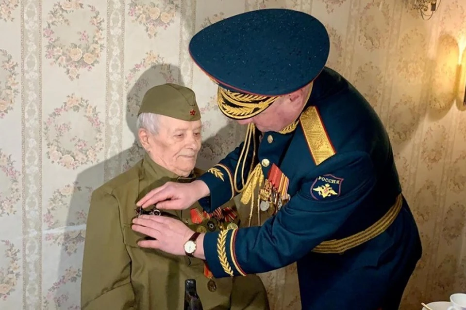 Ветеран совершил подвиг еще в 1945-м, но награда нашла его только сейчас. Фото: администрация Ростова-на-Дону