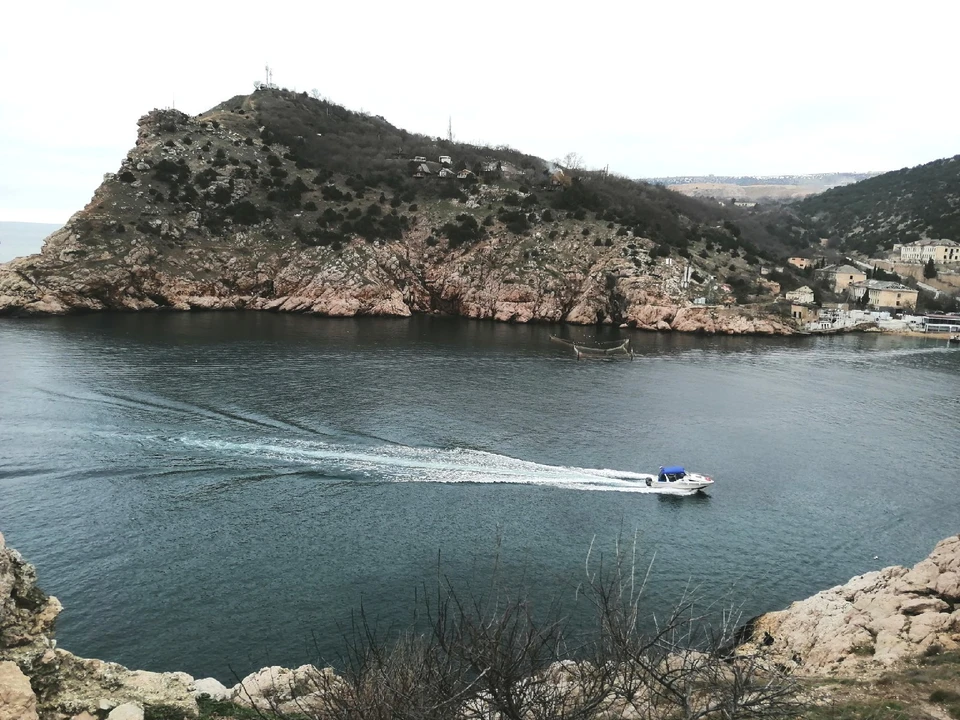 Вода в Черном море +5°…+9°.
