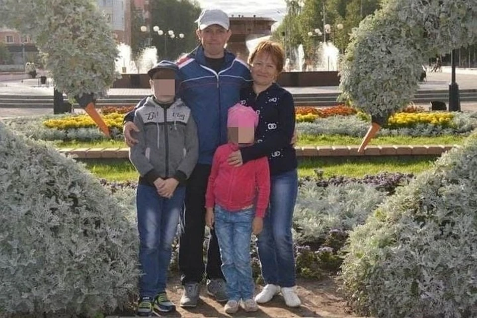 Женщину и двоих детей нашли мертвыми в Октябрьском районе.