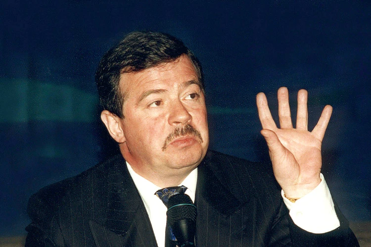 Называл власти придурками: за что в Латвии посадили главного противника вражды с Россией