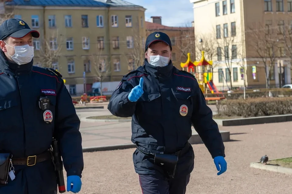 Больше 1,5 тысячи жителей Санкт-Петербурга попались на нарушении коронавирусных ограничений.