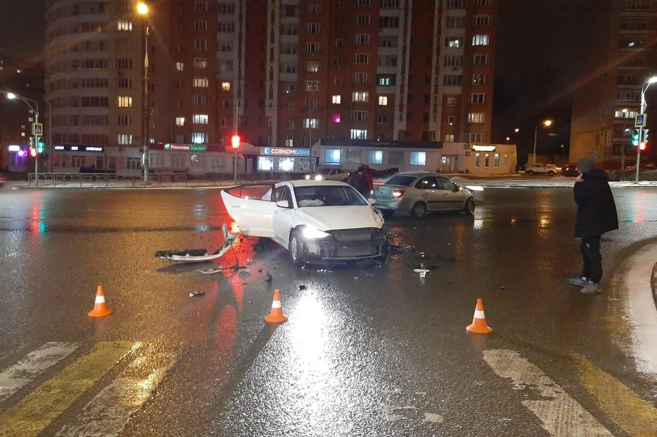 В ДТП пострадали два пассажира