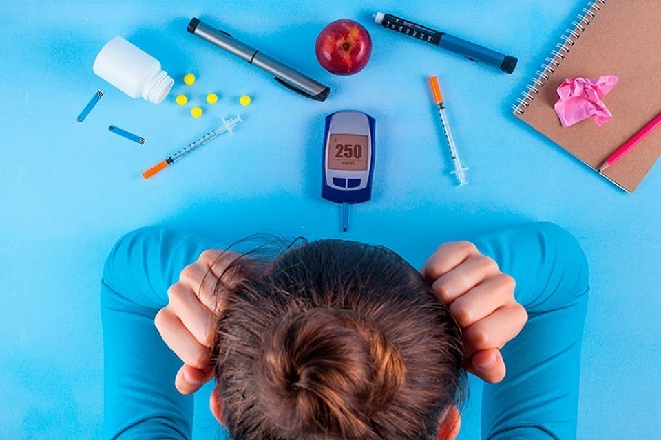 Специалисты отмечают, что сахарный диабет 2 типа начинает развиваться за 9-12 лет до клинических проявлений и установления диагноза. Фото: siberianhealth.com