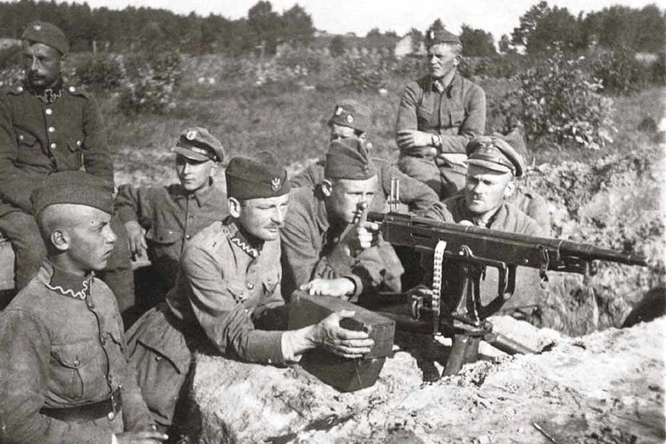Советско-польская война. Польские окопы под Милосной, август 1920 года.