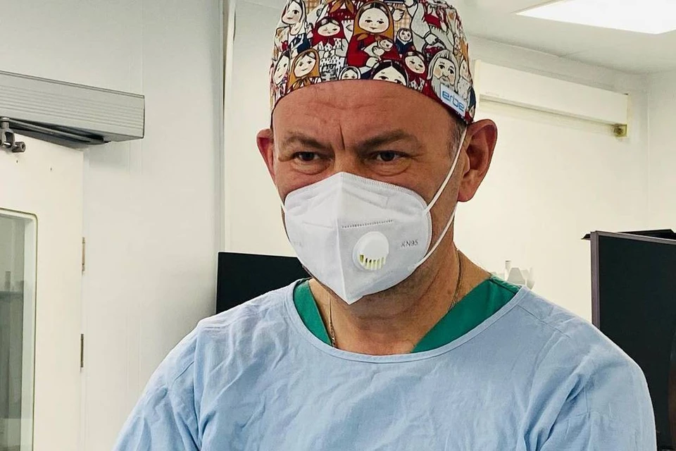 Иркутский хирург Юрий Козлов спас младенца с тяжелой аномалией пищевода. Фото: drkb_03 в "Инстаграме".