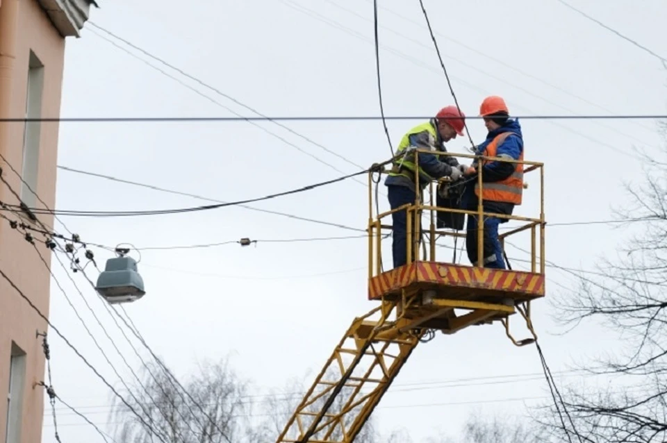 Жители трех деревень и поселка остались без света в Киренском районе 28 марта