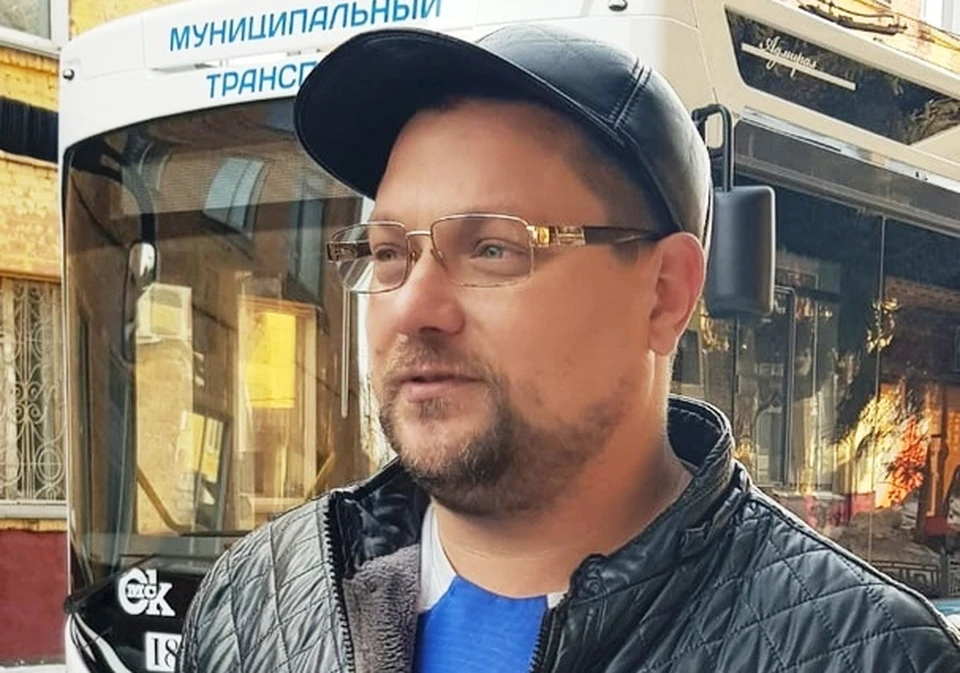 Водитель троллейбуса №4 спас девушку на мосту. Фото: пресс-служба администрации Омска