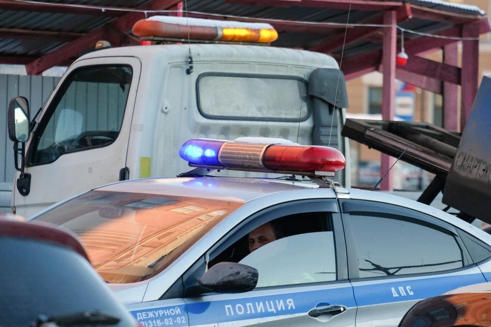 У петербургского бизнесмена угнали синий "Ягуар"