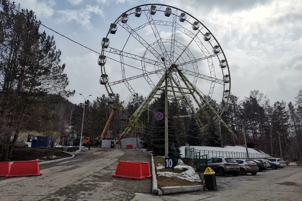 В Красноярском зоопарке обкатали новое колесо обозрения