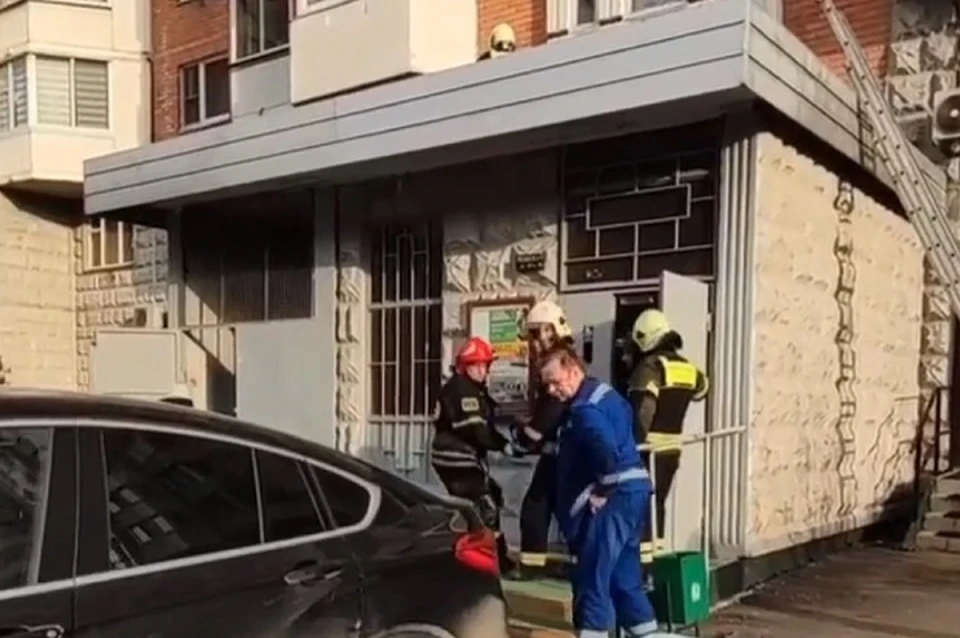 Москвичка выжила, упав с 10 этажа во время мытья окон instagram.com/degunino_dmitrovka_online/