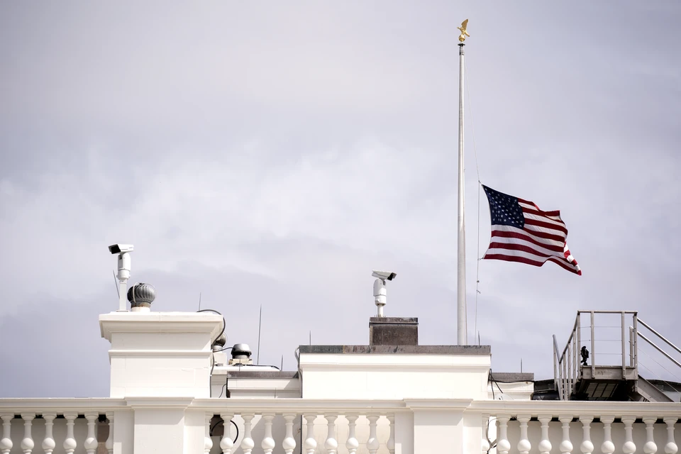 Россия ввела санкции против глав ФБР и Нацразведки США