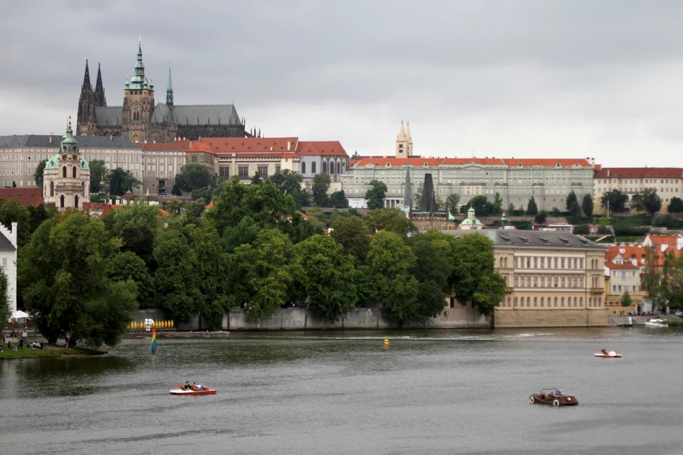 Чехия призывает ЕС и НАТО выслать российских дипломатов из солидарности.