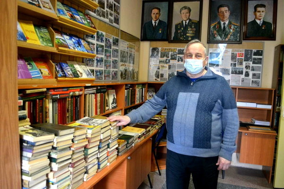 Томичи передали свои книги в учреждения УФСИН региона. Фото: сайт УФСИН России по Томской области