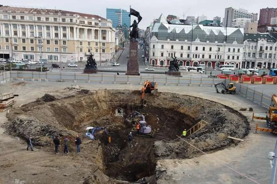 Салават Галиев рассказал, когда во Владивостоке могут полностью осовременить центральную площадь. Фото: Андрей Михайлов