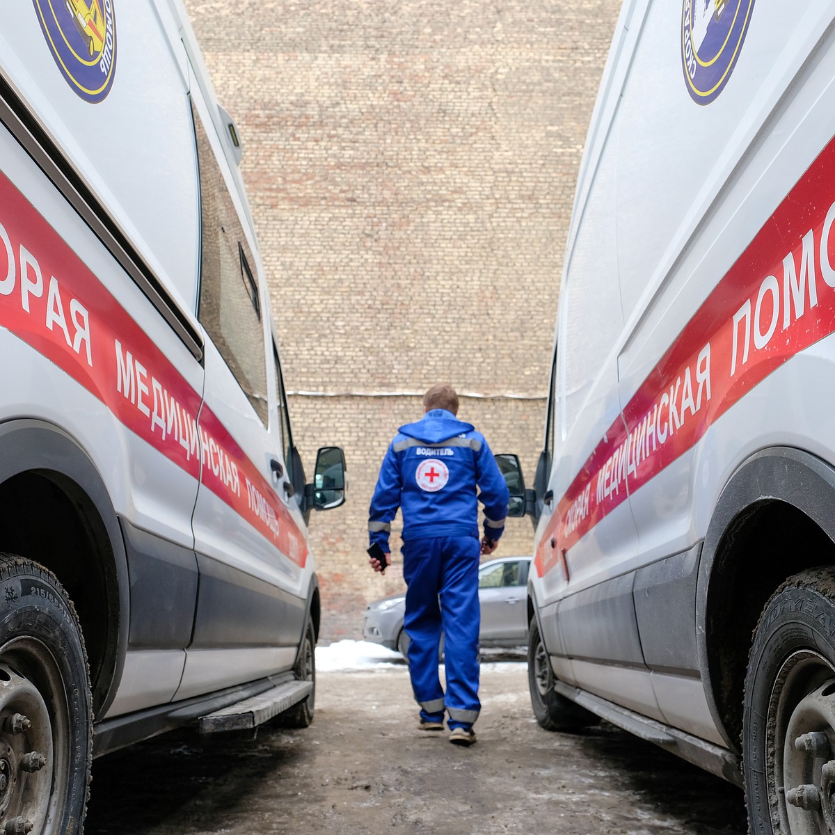 Две трети медиков скорой помощи переболели коронавирусом в Санкт-Петербурге  - KP.RU