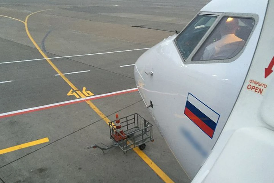 Самолет экстренно сел в Братске из-за плохого самочувствия пассажирки