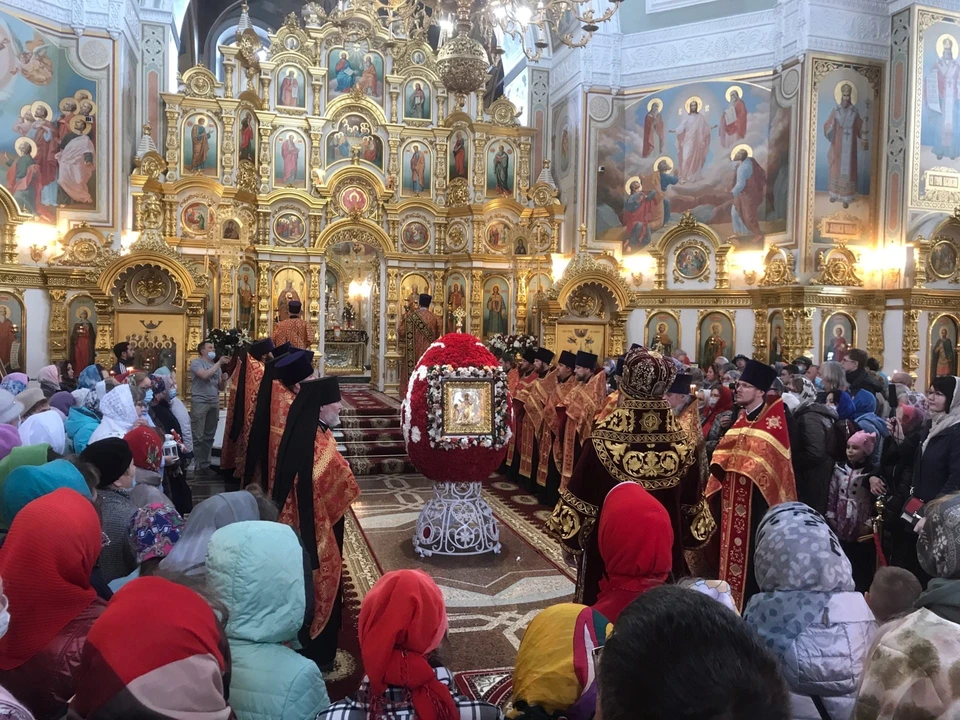 Благодатный огонь прибыл в Ижевск 2 мая