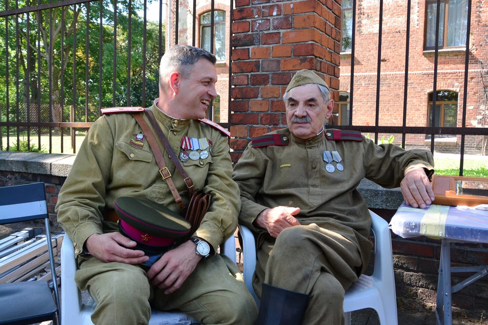 Евгений Воловенко и Александр Панкратов-Черный на съемочной площадке.