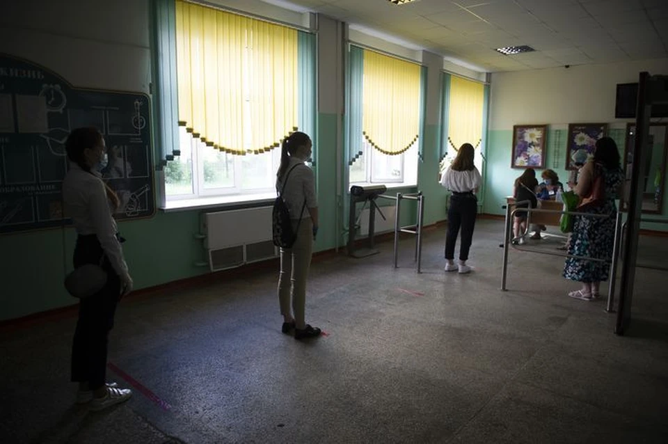 Безопасность в приморских школах проверят после трагедии в Казани.