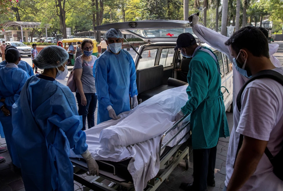 Индия обновила рекорд по числу умерших от коронавируса за сутки
