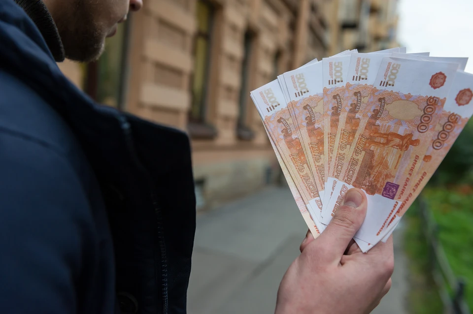 Мошенники похитили у пенсионерки все ее сбережения.