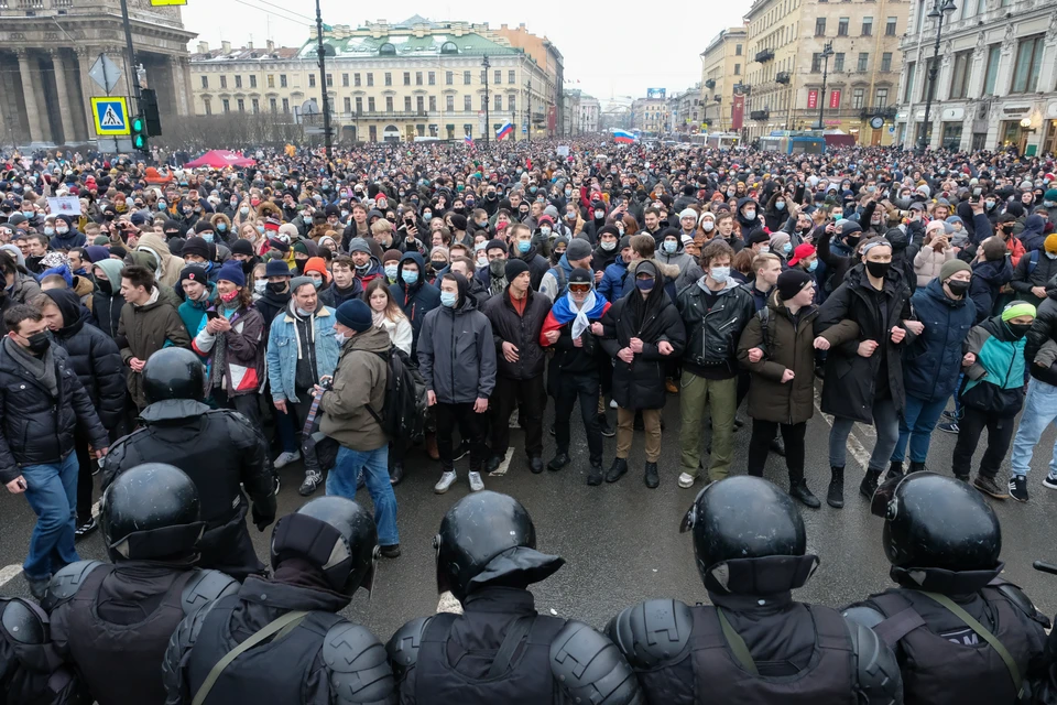 Бастрыкин составил социальный портрет участников незаконной акции в Петербурге