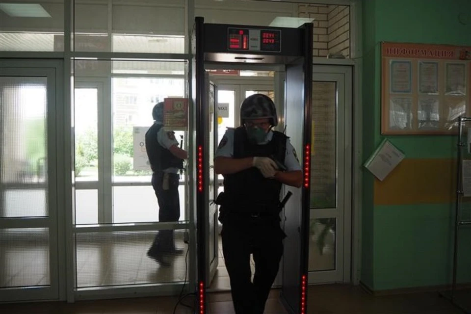 Также есть предложение о том, чтобы школы за счет федерального бюджета охраняли сотрудники Росгвардии. Фото: 16.rosguard.gov.ru