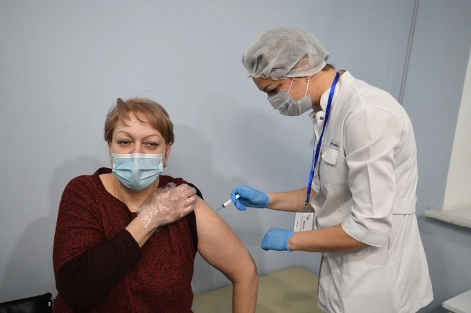 В ДНР продолжается вакцинация населения от COVID-19