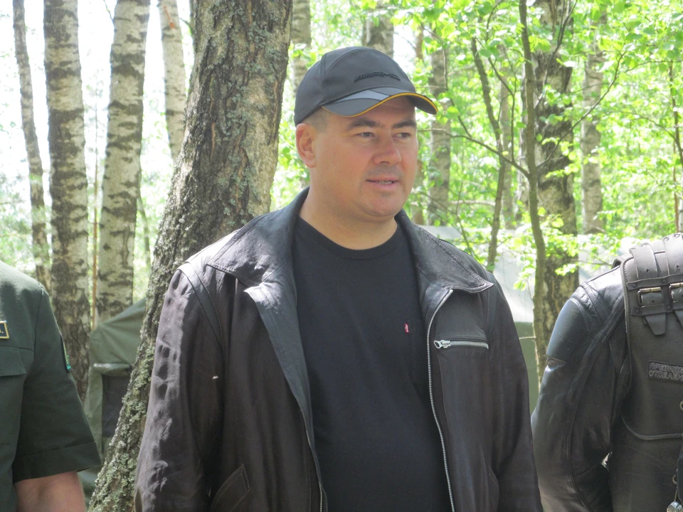 Еще в выходные Роман Годунин участвовал в акции "Русский лес" с байкерами из клуба "Ночные волки".
