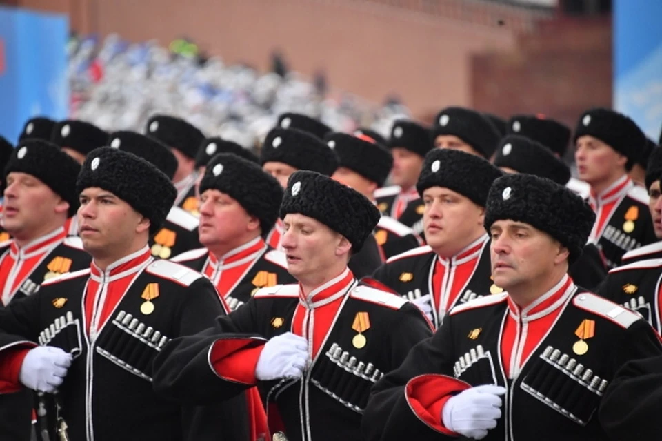 В Краснодарском крае казаки охраняют аэропорты, железнодорожные вокзалы и автодороги