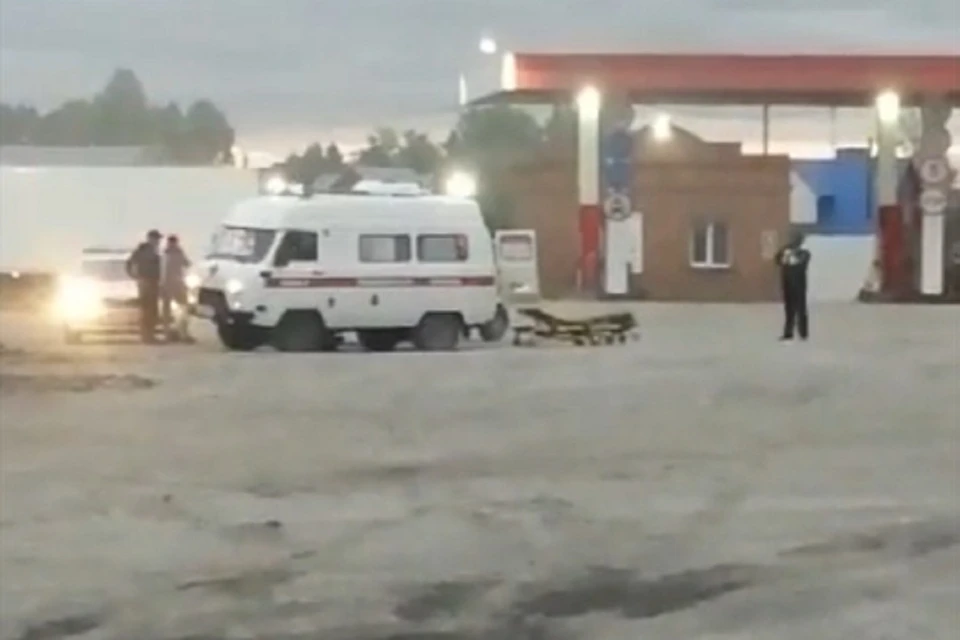 Появилось видео, что происходило после того, как гаишник выстрелил в парня под Новосибирском. Фото: стоп-кадр.