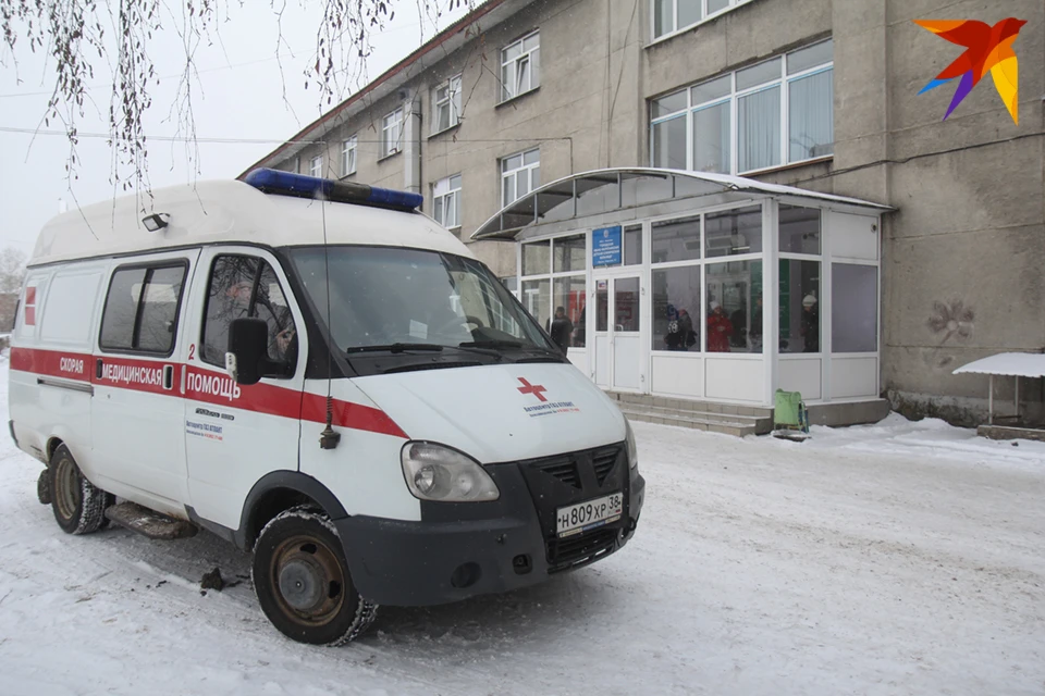 А вот студенту политехнического колледжа повезло меньше - он попал в больницу с отравлением каким-то наркотическим веществом, которое довело его до реанимации. Фото: