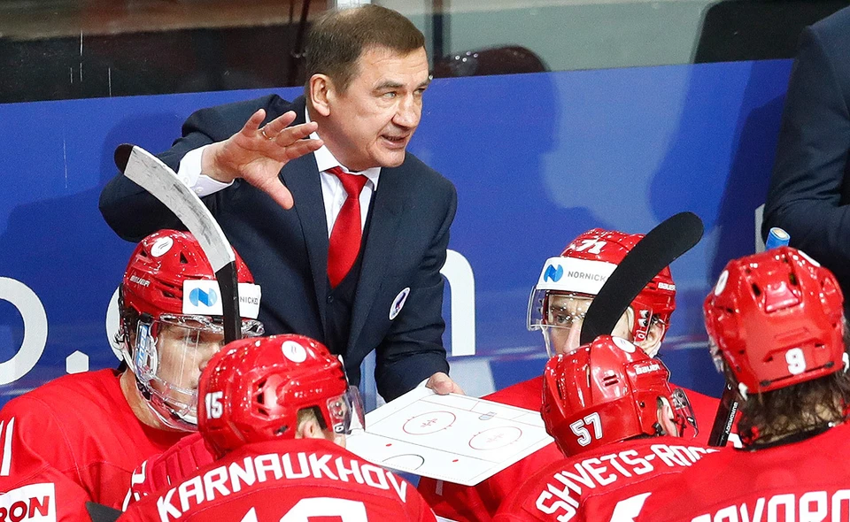 Главный тренер сборной России по хоккею Валерий Брагин.