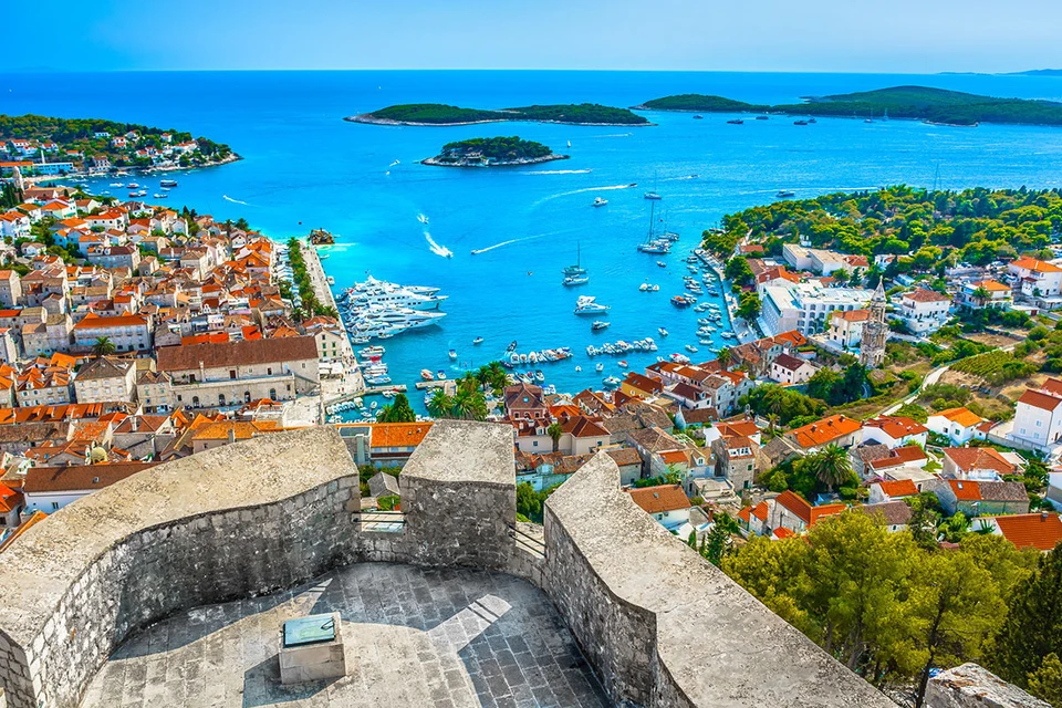 Интереснее всего для туристов в этом списке Хорватия.