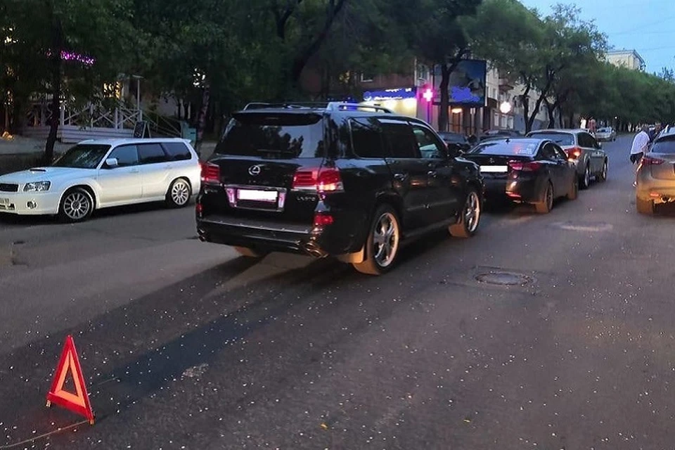 Элитный бутерброд: ДТП с тремя машинами произошло в Хабаровске