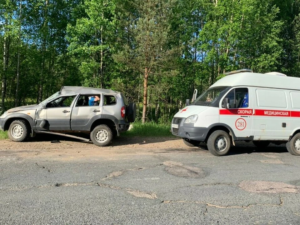Фото с места ДТП в Тверской области, где пострадали три человека. Фото: УГИБДД по Тверской области