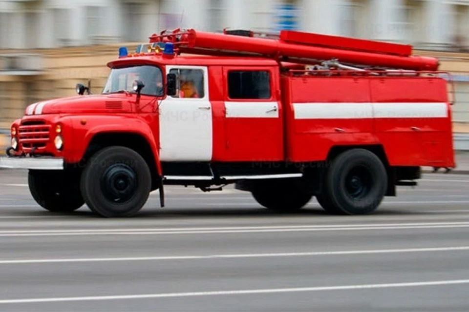 В Брянске на Бульваре Гагарина потушили пожар.